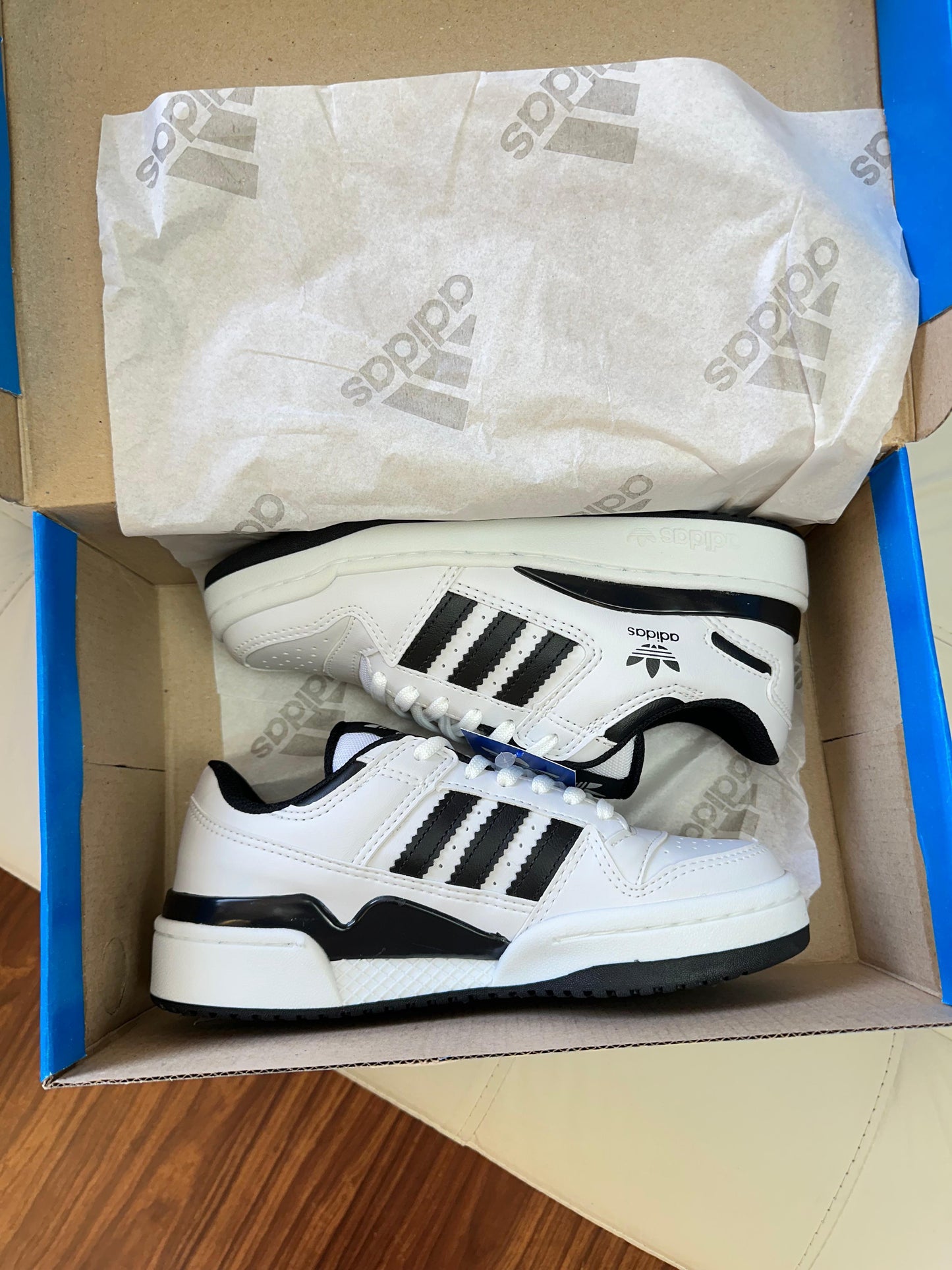 Tênis Adidas Fórum