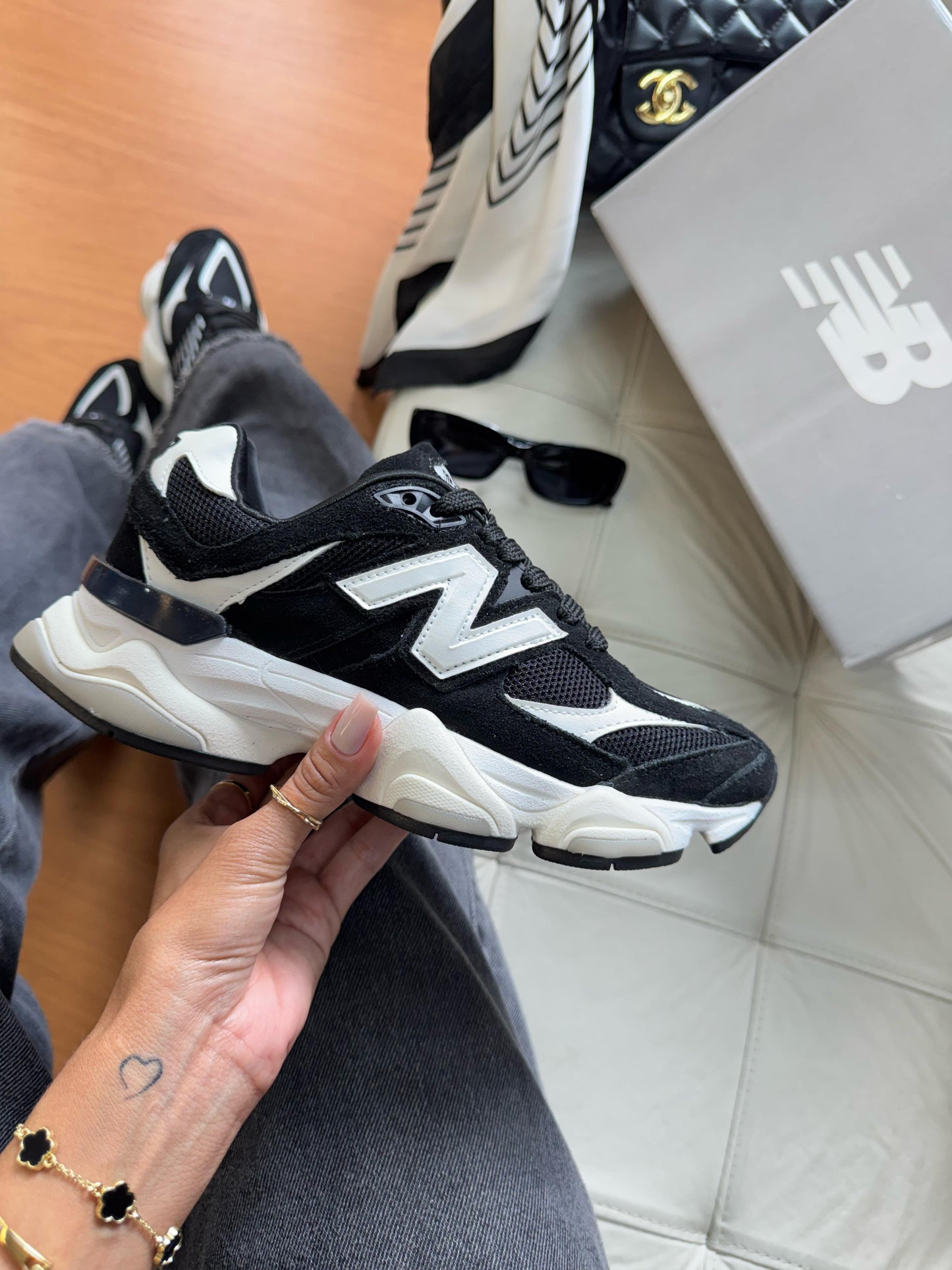 Tênis New Balance 9060