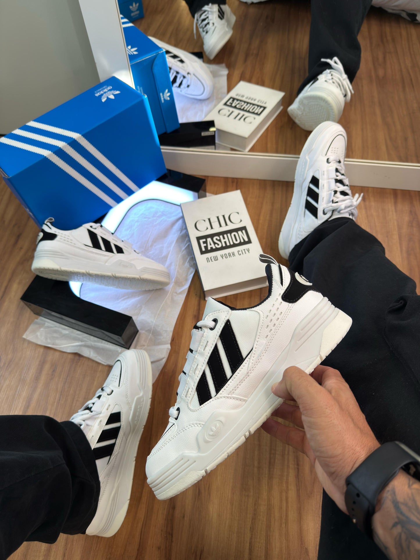 Tênis Adidas Adi2000