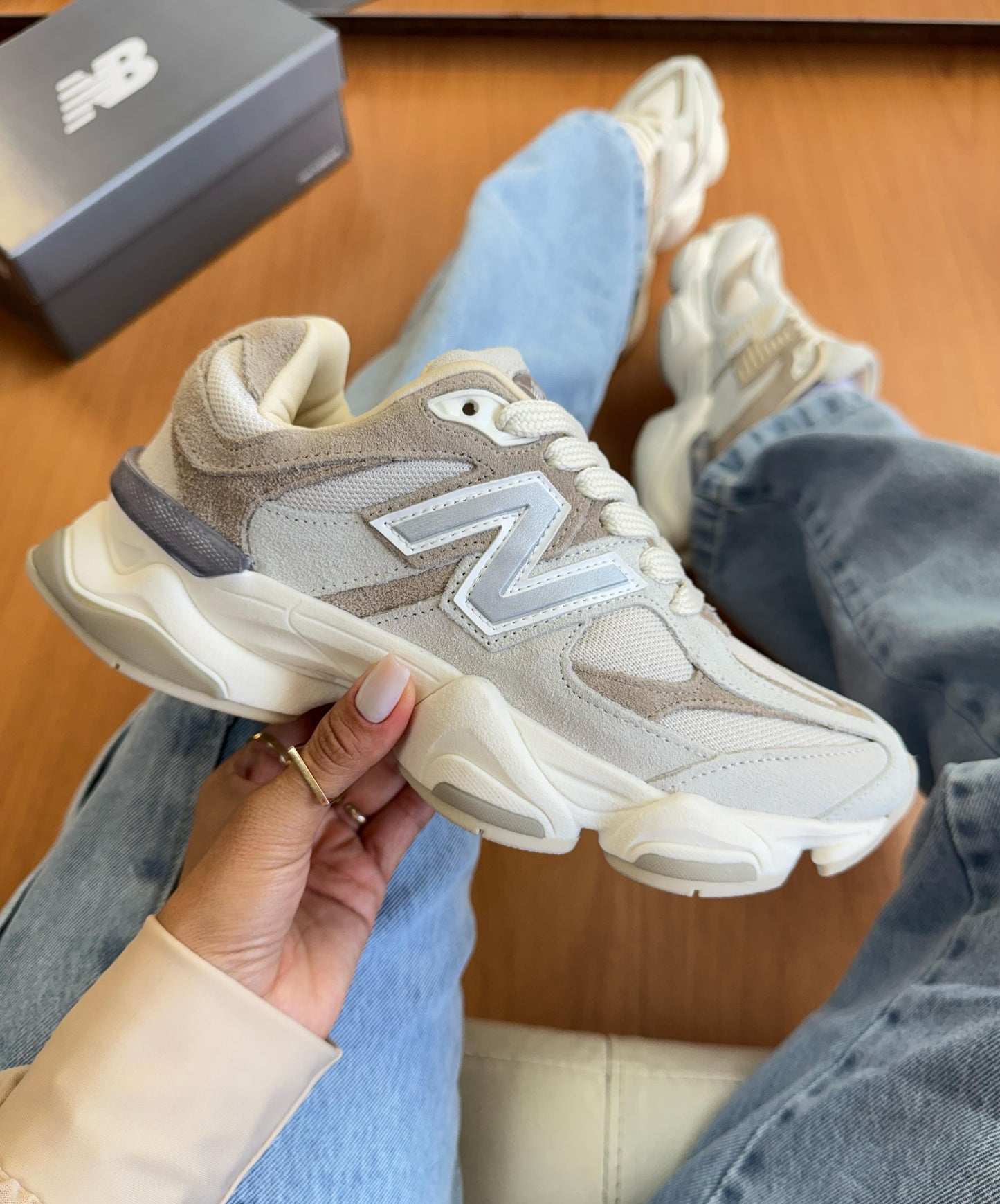Tênis New Balance 9060