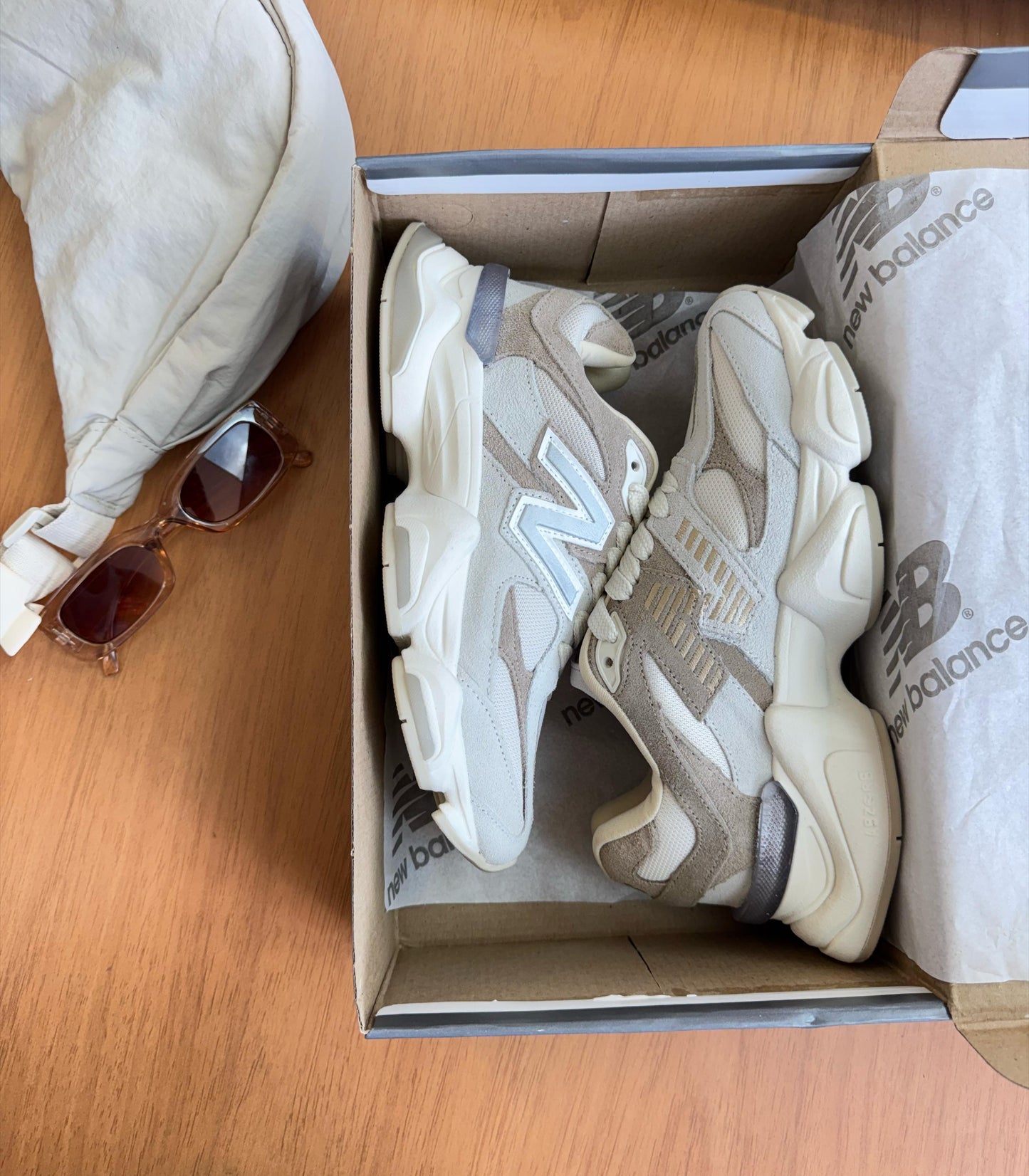 Tênis New Balance 9060