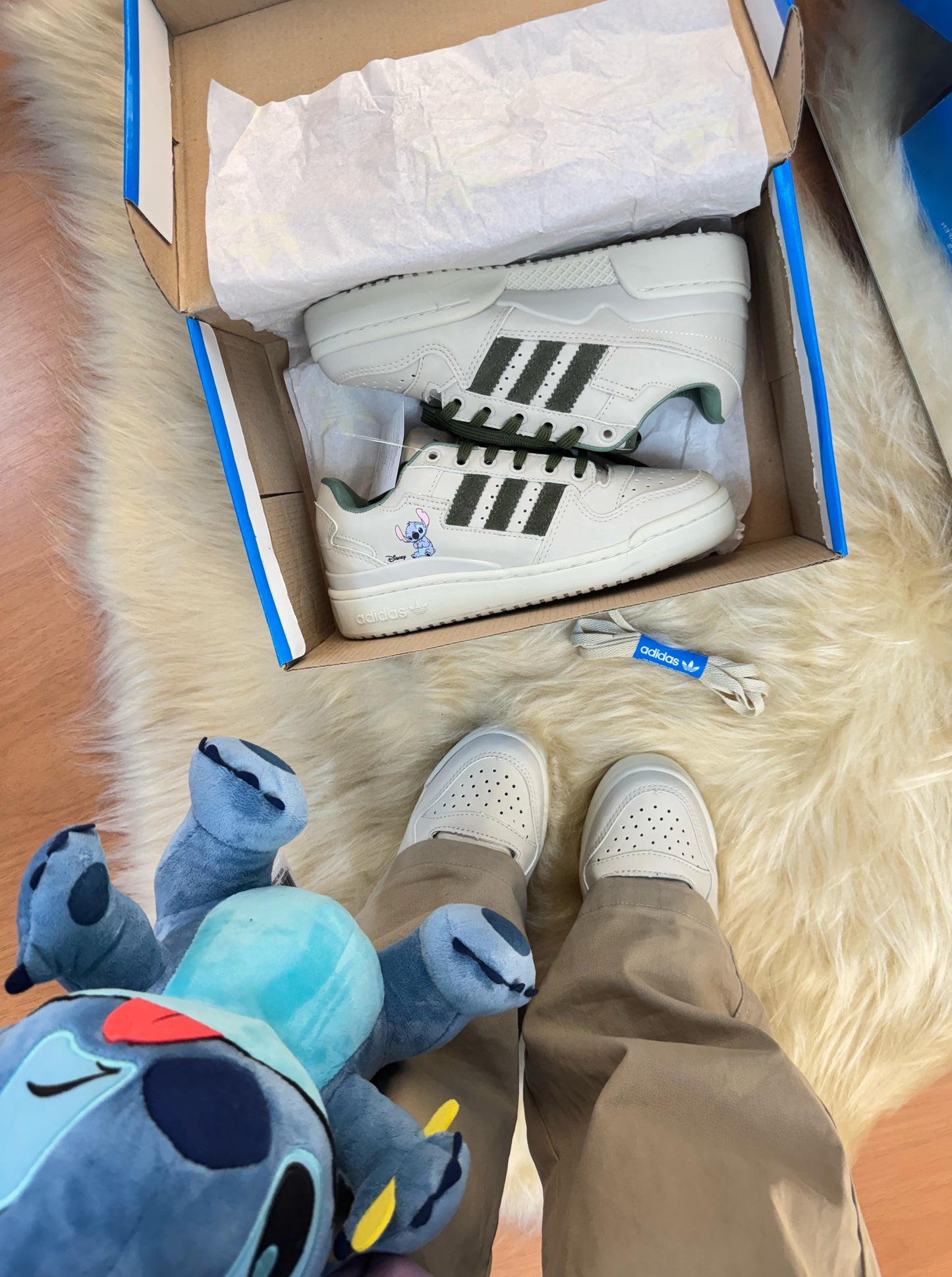 Tênis Adidas Samba – Edição Exclusiva Stitch
