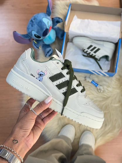 Tênis Adidas Samba – Edição Exclusiva Stitch