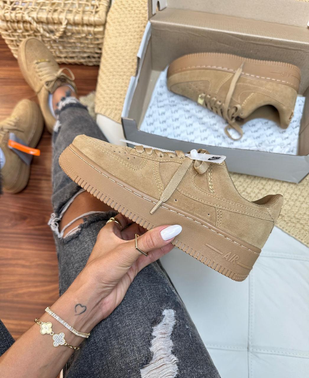 Tênis Nike Air Force
